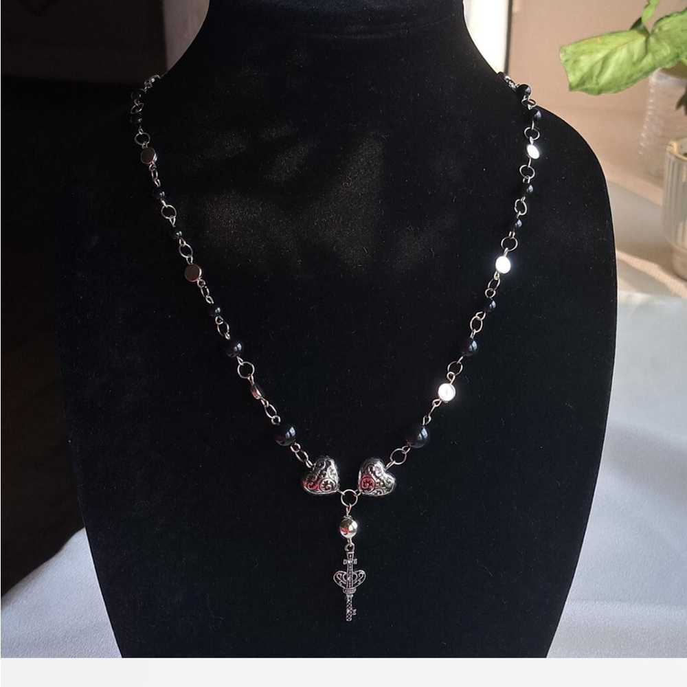 Cross heart pendant